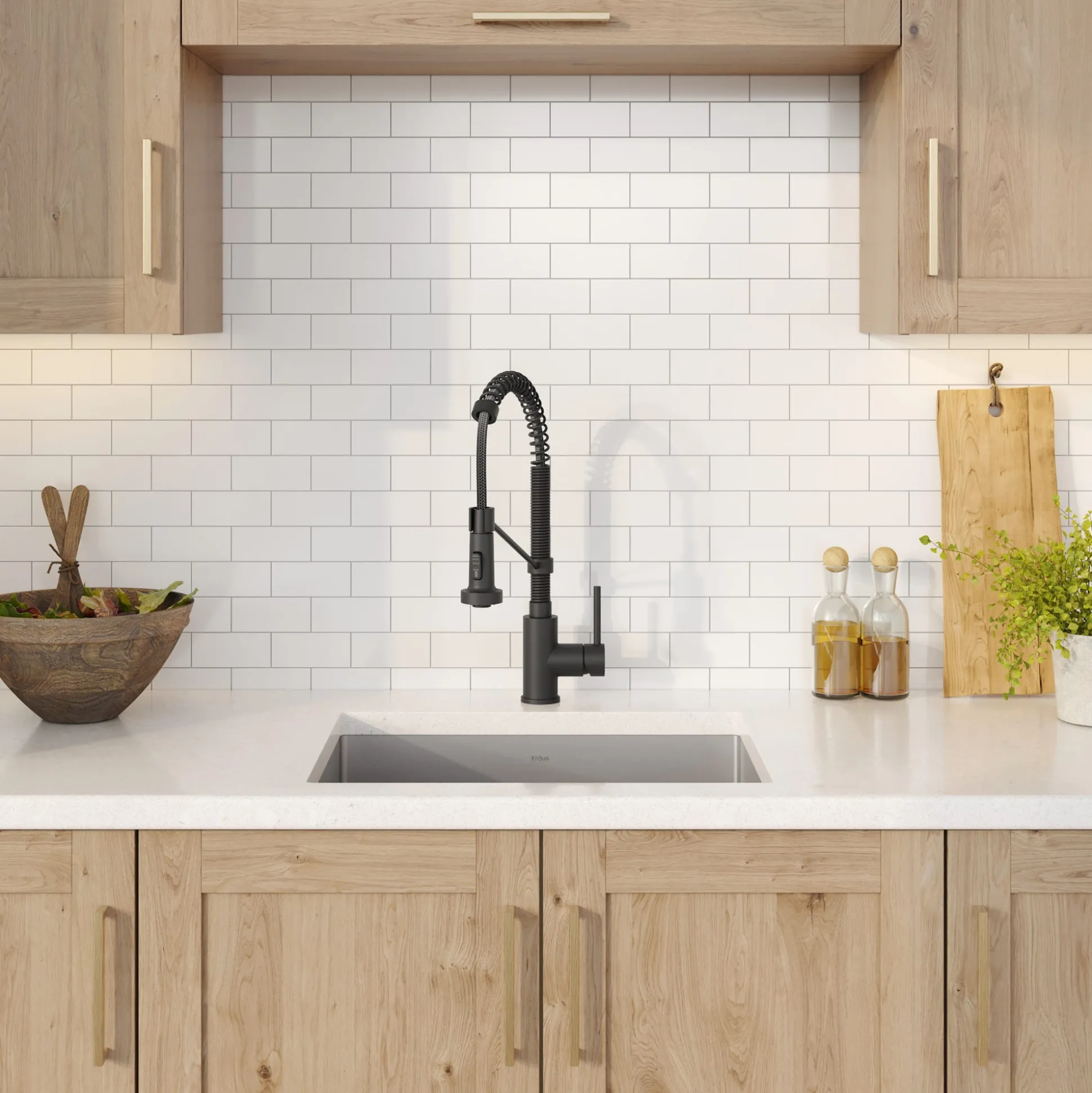 23" Undermount Kitchen Sink w/ Bolden Commercial Pull-Down Faucet and Soap Dispenser in Matte Black