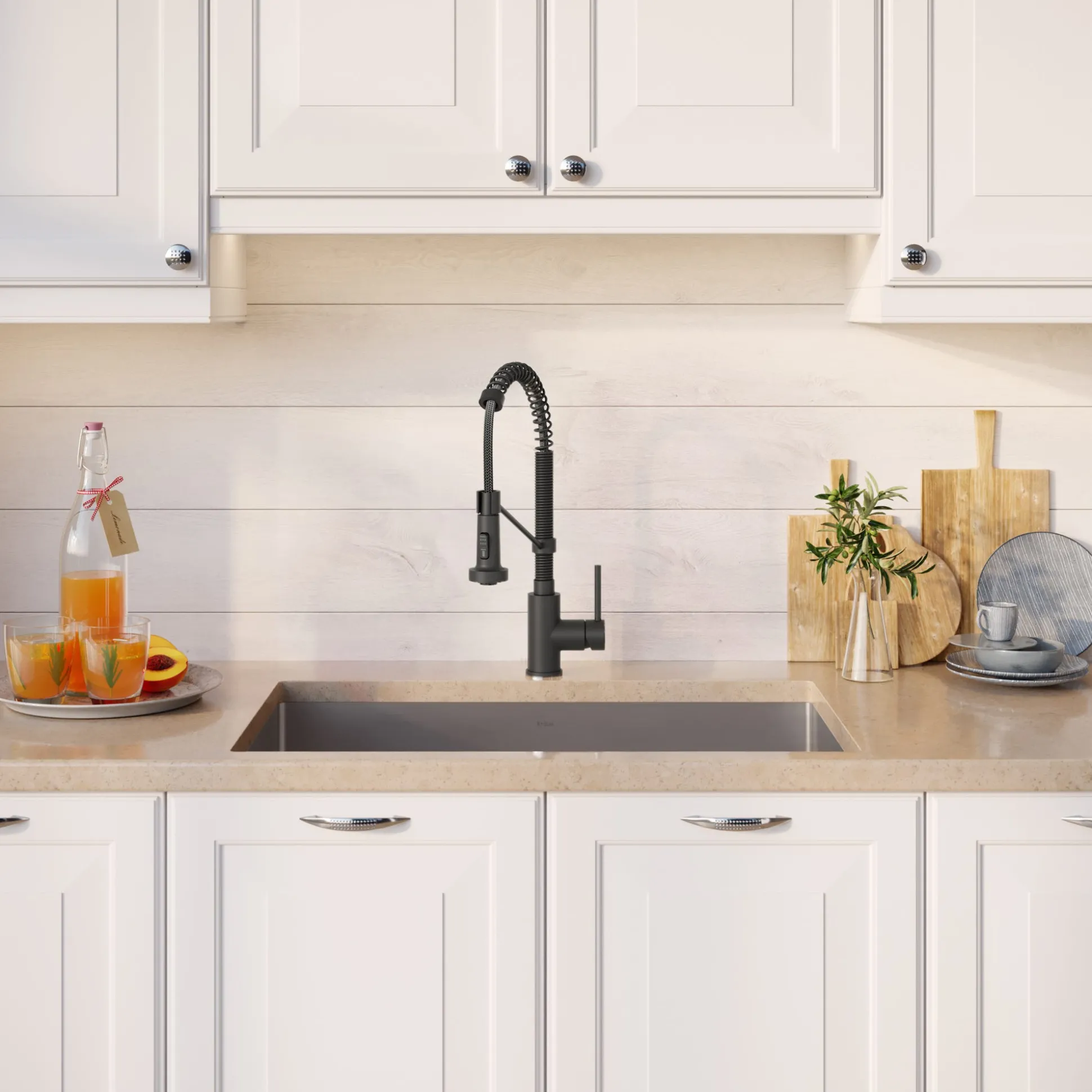 32" Undermount Kitchen Sink w/ Bolden Commercial Pull-Down Faucet and Soap Dispenser in Matte Black