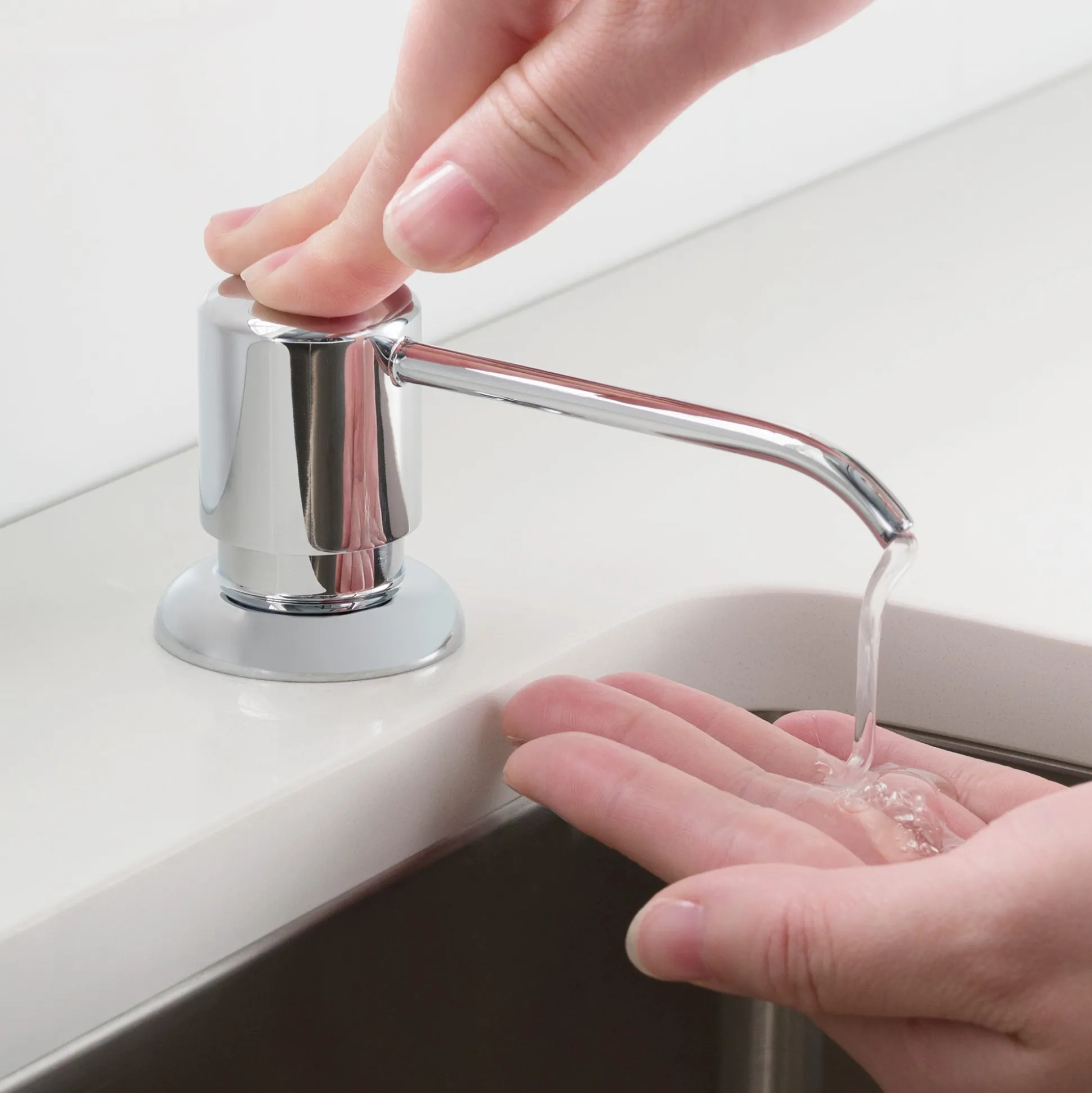 30" Undermount Kitchen Sink w/ Bolden Commercial Pull-Down Faucet and Soap Dispenser in Chrome